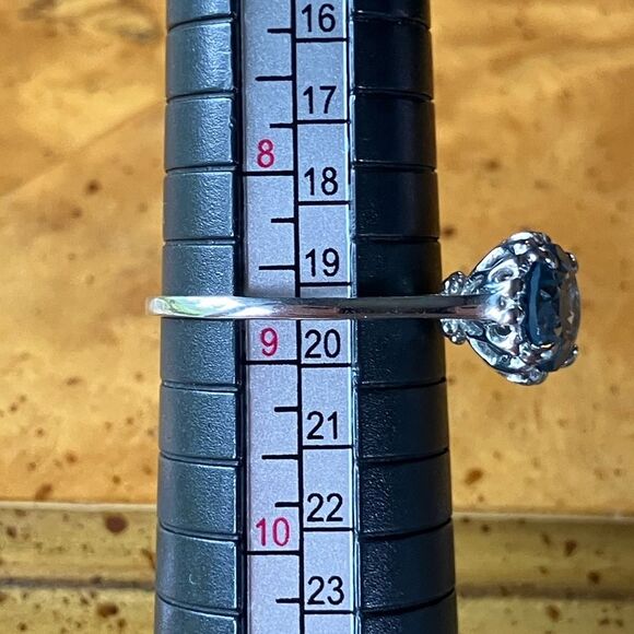 Genuine London Blue Topaz Sterling Silver Ring Size 8.75 - Picture 8 of 9